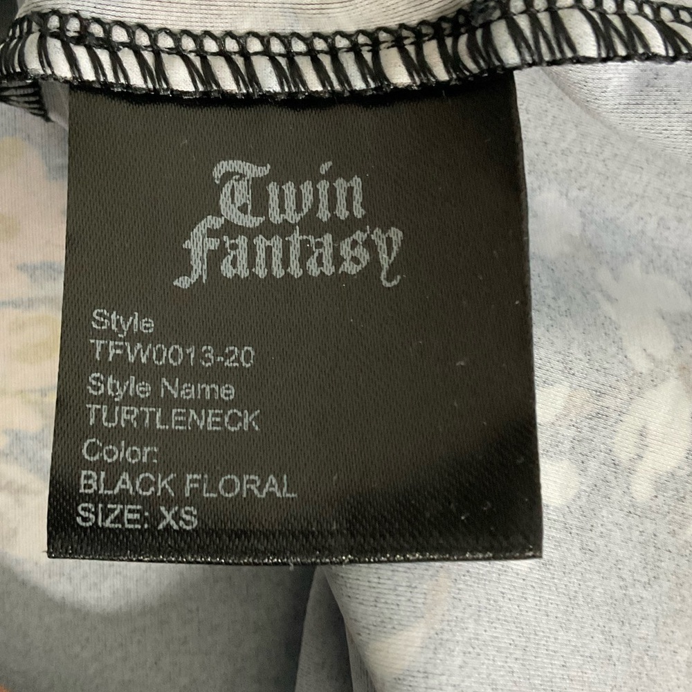 Twin Fantasy Black Floral Mock Neck Long Sleeve Top XS Italian Fabric - Picture 8 of 9